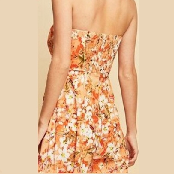 STRAPLESS FLORAL CAPRI JUMPSUIT - Picture 3 of 7
